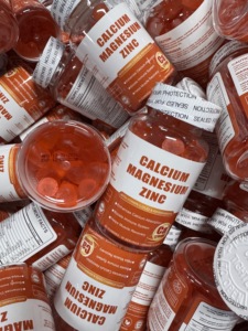 Integratore di Calcio, Magnesio e Zinco in Gommose Vegane Biologiche con Vitamina D3 al Gusto Arancia, Stimolante Immunitario per Adulti, Produzione OEM ODM con Etichetta Privata - Product Image 4