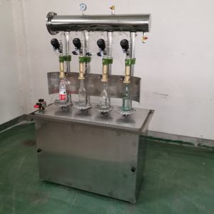 Bomba semiautomática de alta presión, refresco carbonatado de 4 cabezales, vino espumoso, anillo de tracción de Metal, máquina de Llenado de líquidos mixtos - Product Image 4