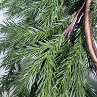 Couronne de Noël en pin et genévrier de 61 cm pour la décoration de porte ou de mur de la maison pendant les fêtes