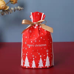 Bolsa de regalo de Navidad con MOQ bajo, bolsa de embalaje autoportante, diseño de bolsa con cordón de dibujos animados, bolsa de regalo para dulces - Product Image 5