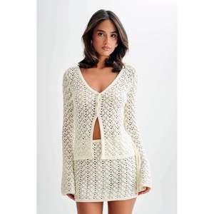 Conjunto de Dos Piezas de Ganchillo Blanco Personalizado 2026, Cuello en V, Manga Larga, Falda Línea A, Traje de Playa Hueco para Verano - Product Image 6