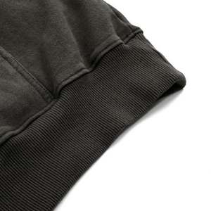 เสื้อฮู้ดดี้ทรงโอเวอร์ไซส์ผ้าเฟรนช์เทอร์รี่เนื้อหนาพิมพ์ลายพัฟฟ์สไตล์วินเทจ ตัดเย็บแบบครอป  ผ้าฝ้าย 100%  สำหรับฤดูหนาว  พร้อมปักโลโก้ตามสั่ง - Product Image 5