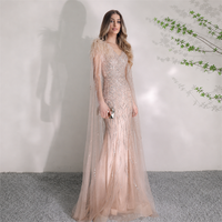 Robe de soirée sirène en plumes couleur champagne, col en V profond, manches cape ornées de perles et de sequins, longueur ras du sol, robe de fête, vente en gros sur mesure