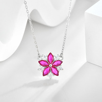 Benutzer definierte Juweliere Hersteller 925 Silber CZ Schmuck Schöne rote Rubin Blume Charm Anhänger für Frauen Halskette