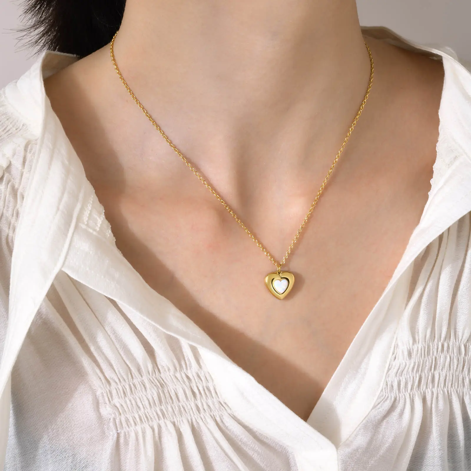 Женское Ожерелье из нержавеющей стали, ожерелье с сердцем из опала, черным агатом и золотом, модные аксессуары