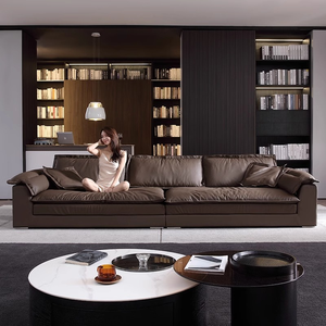 أريكة عميقة وواسعة جداً موديل <span class=keywords><strong>2026</strong></span> الأكثر مبيعاً، جلد طبيعي بني دافئ، تصميم إيطالي بسيط لـ 4 أشخاص، مناسبة لغرف المعيشة الصغيرة - Product Image 3