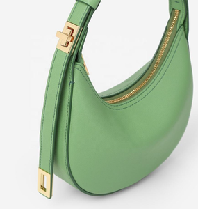 Fabricante de logotipos personalizados, bolso de hombro de mujer moderno y único, cuero PU suave y de alta calidad al por mayor para mujeres - Product Image 3