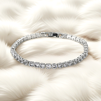 Bracelet Tennis en Zircon Mode Whoselase, Argenté, avec Pierres Carrées Blanches Scintillantes en CZ, Bijou de Mariage pour Femmes et Filles, Idéal Cadeau