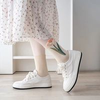 Chaussettes pour femmes Mori à motif de tulipe tridimensionnel - Cadeaux de bienvenue, design créatif promotionnel