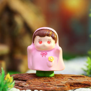 Adornos de impermeables, decoración linda para coche, regalos creativos pequeños para parejas de chicas, venta al por mayor de artesanías - Product Image 4