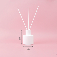 Bouteille vide de forme ronde de 100ml pour diffuseur de parfum en verre opale blanche avec bouchons et bouchons