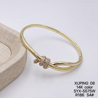 Bracelet Jonc pour Femme XUPING Bijoux Plaqué Or Cuivre de Dubai avec Zircon Cubique Synthétique Style Coréen Fleur Charme Vente en Gros