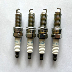 Bujía de iridio de alta calidad para HYUNDAI para KIA Accent Elantra 18846-11070 1884611070 SILZKR7B11 nueva para gasolina eléctrica - Product Image 1
