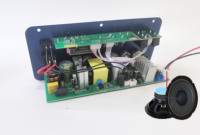 Özelleştirilebilir 12V/24V/220V HI-FI Subwoofer güç Amp USB uzaktan kumanda ile otomobiller için yüksek-güç amplifikatörü kurulu ekran