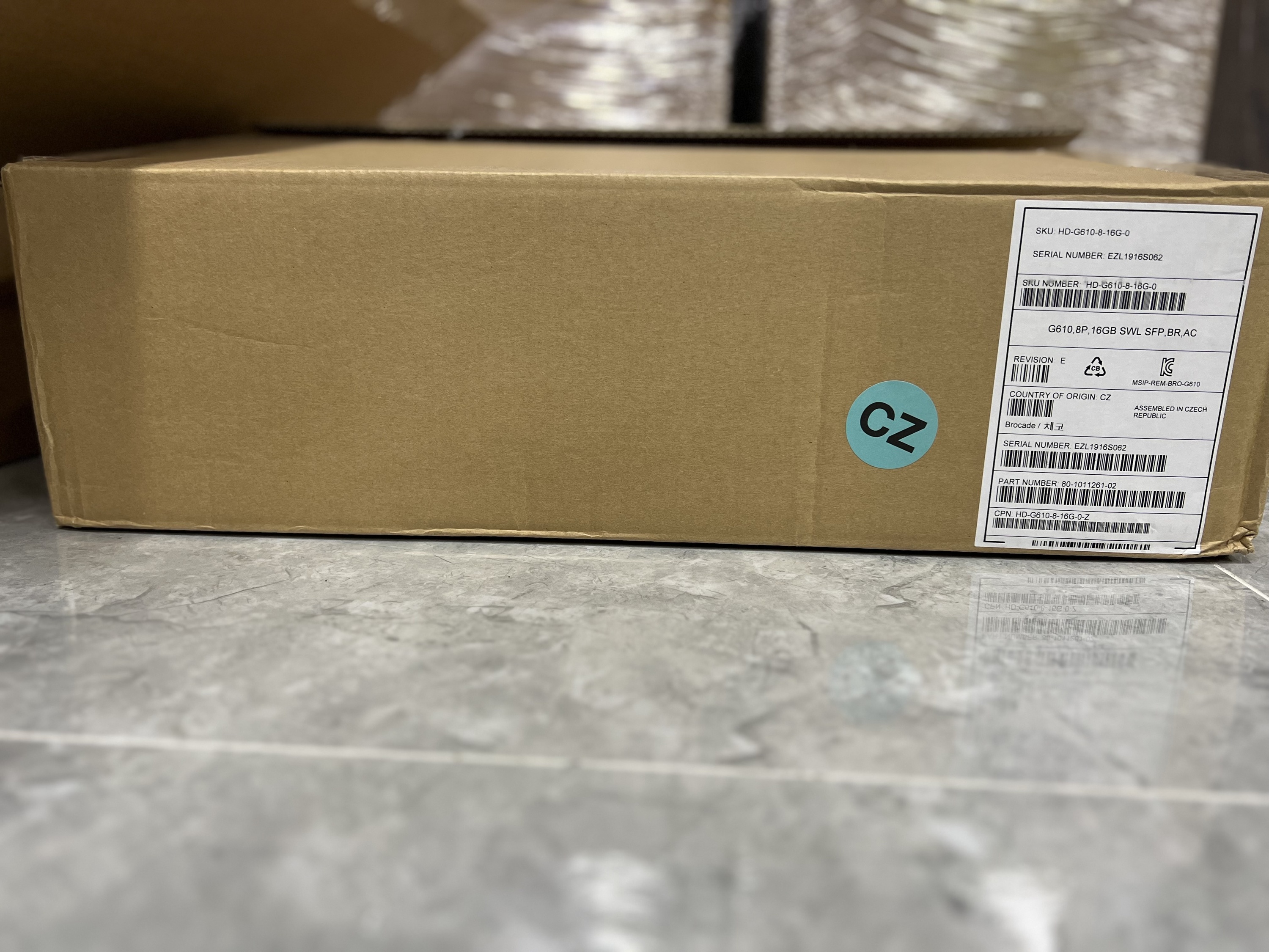 Brocade G610 ファイバーチャネルSANスイッチ 24/8ポート アクティブ