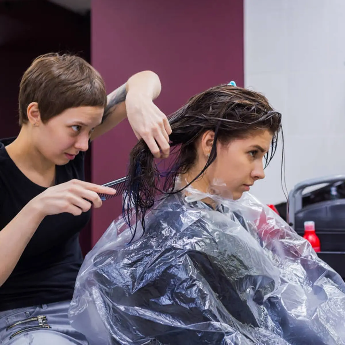 Grosir harga murah plastik penata rambut pe jubah potong hdpe sekali pakai ldpe rambut tukang cukur salon cape apron