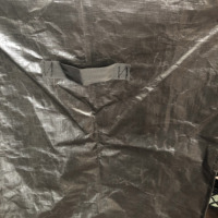 Bâche en PE tissée enduite imperméable anti-UV pour couvertures de rail de voiture et de porte-bûches, noir argenté, extérieur