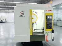 Centre d'usinage CNC vertical BT30 GSK, machine de perçage, de taraudage et de fraisage à grande vitesse pour la production en série de petites pièces