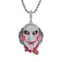 Collier pendentif en laiton plaqué or véritable avec zircon scintillant, motif Hip Hop, motif 'Fright Doll' avec chaîne mobile 'Scie à chaîne'