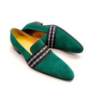 Otoño al por mayor de los hombres de cuero genuino Zapatos de vestir formales con propiedades antideslizantes para el desgaste de la boda casual y caballeroso. - Product Image 1