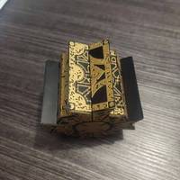 Cubo mágico giratorio desmontable de plástico, regalo de la película Hellraiser, artículo de colección de terror para Halloween, caja de rompecabezas decorativa.