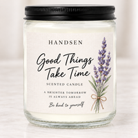 Pot à bougie en verre transparent avec couvercle noir, citation « Les bonnes choses prennent du temps » et motif lavande, cadeaux encourageants pour les amis