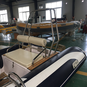 Bote <span class=keywords><strong>de</strong></span> <span class=keywords><strong>Pesca</strong></span> Inflable <span class=keywords><strong>de</strong></span> Fibra <span class=keywords><strong>de</strong></span> Vidrio <span class=keywords><strong>de</strong></span> 4.8 Metros (16 Pies) con Consola Central y Motor Fuera <span class=keywords><strong>de</strong></span> Borda para Aguas Oceánicas, Usado, <span class=keywords><strong>en</strong></span> <span class=keywords><strong>Venta</strong></span> - Product Image 3