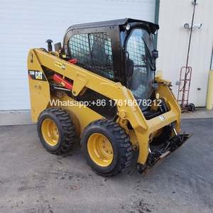 Cargadora Económica Usada CAT 226 Mini Cargadora en Buenas Condiciones, Barata para la Venta, de Segunda Mano, con Alta Calidad y Bajo Precio - Product Image 3