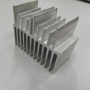 Radiador Electrónico de Cobre Personalizado, Mecanizado CNC y Brochado de Alta Precisión para Servicios de Mecanizado - Product Image 1