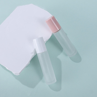 Flacon de parfum vide en verre transparent givré de 10 ml avec bouchon en plastique coloré à bille, roll-on pour sérum et crème de soin de la peau, capacité de 15 ml