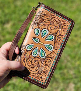 Bolso de mano de cuero tallado de estilo vintage de la mejor calidad para mujer Mini monedero elegante diseñado para mujeres conscientes de la moda - Product Image 3