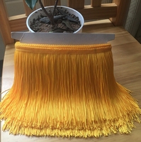 Vente en gros plus de 15cm de tissu polyester soyeux frange gland garniture pour robe de mode