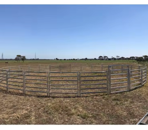 Painel de Cerca Galvanizado para Gado, Ovelhas e Cavalos com Design Curvo, Proteção de Segurança, Conexão com Dobradiça, Costura Robusta - Product Image 3