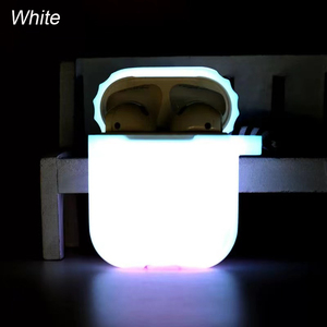 Vente en gros d'étuis pour écouteurs en silicone lumineux fluorescents pour <span class=keywords><strong>AirPods</strong></span> <span class=keywords><strong>1</strong></span> 2 3 4 Pro Pro 2 Nouveauté - Product Image 1