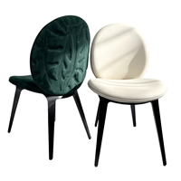 Chaise de salle à manger de luxe léger, style designer haut de gamme post-moderne et minimaliste, dossier créatif italien pour la maison, chaise célèbre sur internet