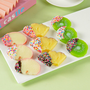 Modèles de fruits simulés (orange, citron, pomme, fraise) - pendentif créatif pour sac à dos d'écolier - Product Image 2