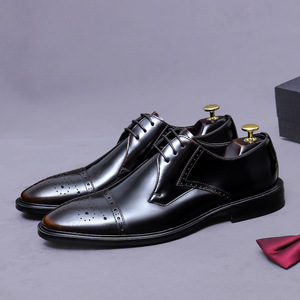 Zapatos de vestir formales de cuero con punta en pico, estilo nuevo para hombre, superficie brillante, zapatos de hombre modernos y casuales - Product Image 2