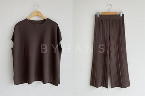 Modest Ladies Knit top larghi Set da 2 pezzi Casual Plain pieghettato gamba larga pantaloni lunghi completo da donna estate manica a pipistrello Set a due pezzi - Product Image 6