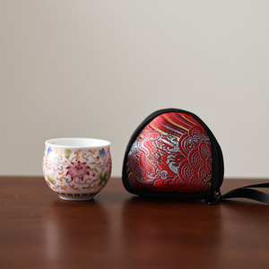 Taza de té de porcelana redonda, diseño tradicional chino, motivos auspiciosos pintados a mano, taza individual para té de la tarde, origen Dehua - Product Image 1