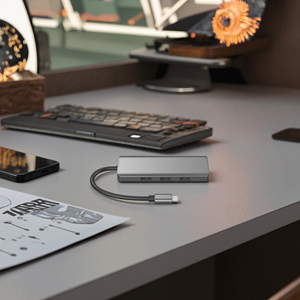 Odm <span class=keywords><strong>4</strong></span>-in-1 tốc độ cao <span class=keywords><strong>USB</strong></span> 3.0 hợp kim nhôm <span class=keywords><strong>HUB</strong></span> cho MacBook OEM chứng nhận <span class=keywords><strong>4</strong></span> cổng trong hộp bán buôn với cổ phiếu - Product Image 1