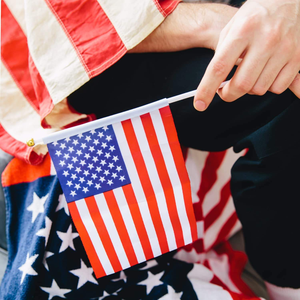 Swil Nhà Máy Tùy Chỉnh Kích Thước Cầm Tay Cá Nhân <span class=keywords><strong>In</strong></span> Nước Mini Thể Thao Quốc Gia Polyester Tay Cờ Bán Buôn - Product Image 4