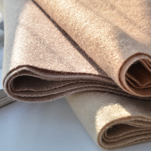 Otoño Invierno estilo coreano Simple todo-fósforo chal hombres mujeres Color sólido algodón pañuelo <span class=keywords><strong>rojo</strong></span> borla bufanda anual limitada - Product Image 2