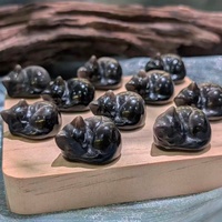Figurine de chat endormi en obsidienne argentée sculptée à la main, artisanat en cristal naturel pour la décoration de la maison/du bureau, Feng Shui et guérison