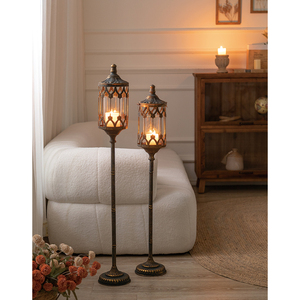Candelabro Decorativo de Diseño Vintage para Piso, Centro de Mesa para Bodas y Decoración de Fiestas, Último Diseño - Product Image 1