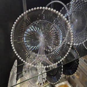 Assiette de présentation dorée transparente de 13 pouces avec perles, en plastique doré, pour mariage, dîner, décoration de fête et assiettes de présentation - Product Image 3