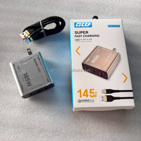 Chargeur rapide 35W QC3.0 avec ports USB-A + 2 USB-C pour smartphones et tablettes