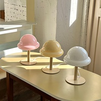 Lampe de table en verre jaune minimaliste et de luxe moderne avec abat-jour fantaisie Lampe de bureau style champignon Base chromée pour la décoration de la maison et du bureau