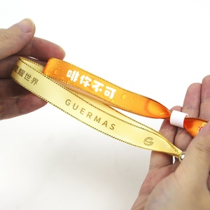 Bracelets en tissu RFID personnalisés de haute qualité avec logo de marque, ruban satiné imprimé pour événements, festivals et fêtes - Product Image 4