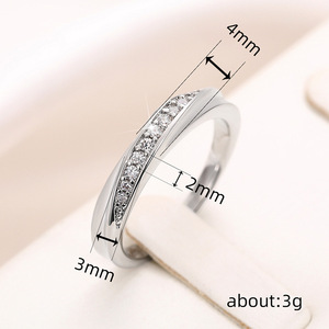 Anello Giapponese di Lusso Leggero con Micro Incastonature, Ornamento per Dito da Coppia per Uso Quotidiano - Product Image 4