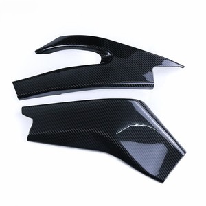 Protector de Basculante de Fibra de Carbono Seca 3K para Yamaha YZF-R6 2017 2018 2019 2020 2021 2022 2023 2024 - Product Image 4
